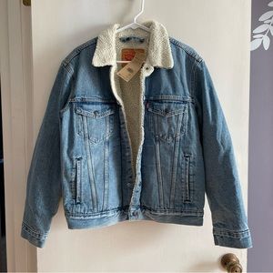 NWT Levi’s Sherpa Jean Jacket